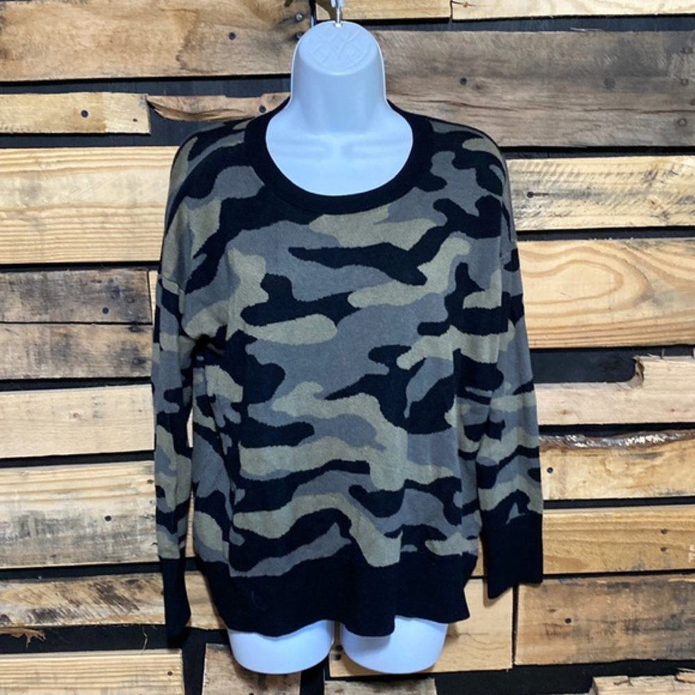 Isaac Mizrahi Women's Green Black Camo Pullover Crewneck Sweater Size XL